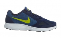 Nike Revolution 3